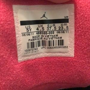 Air jordans pink and black